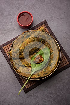 Palak paratha or Spinach flatbreadÂ is a Popular Indian breakfast menu